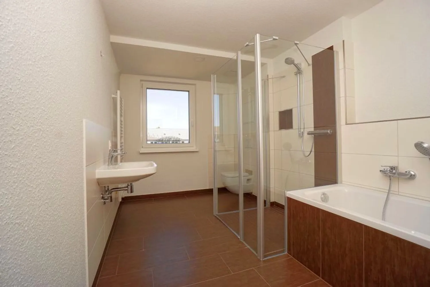 4 Zimmer Wohnung mit 101 m² in Plauen – Bild 3