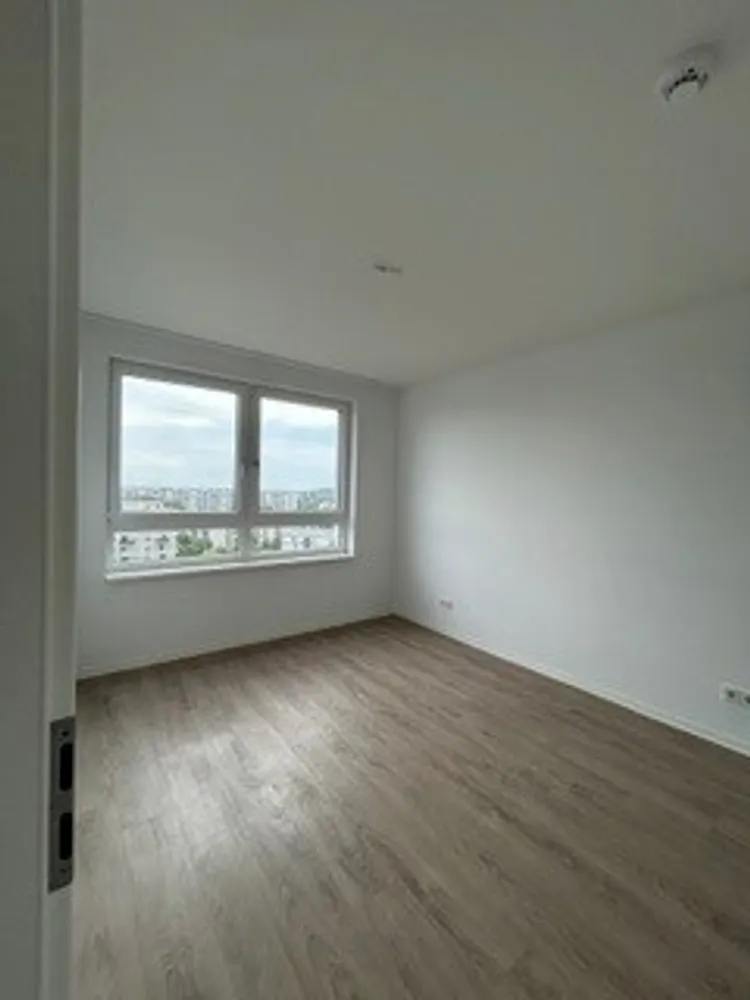 2 room apartment with 70 m² in Berlin – Photo 5
