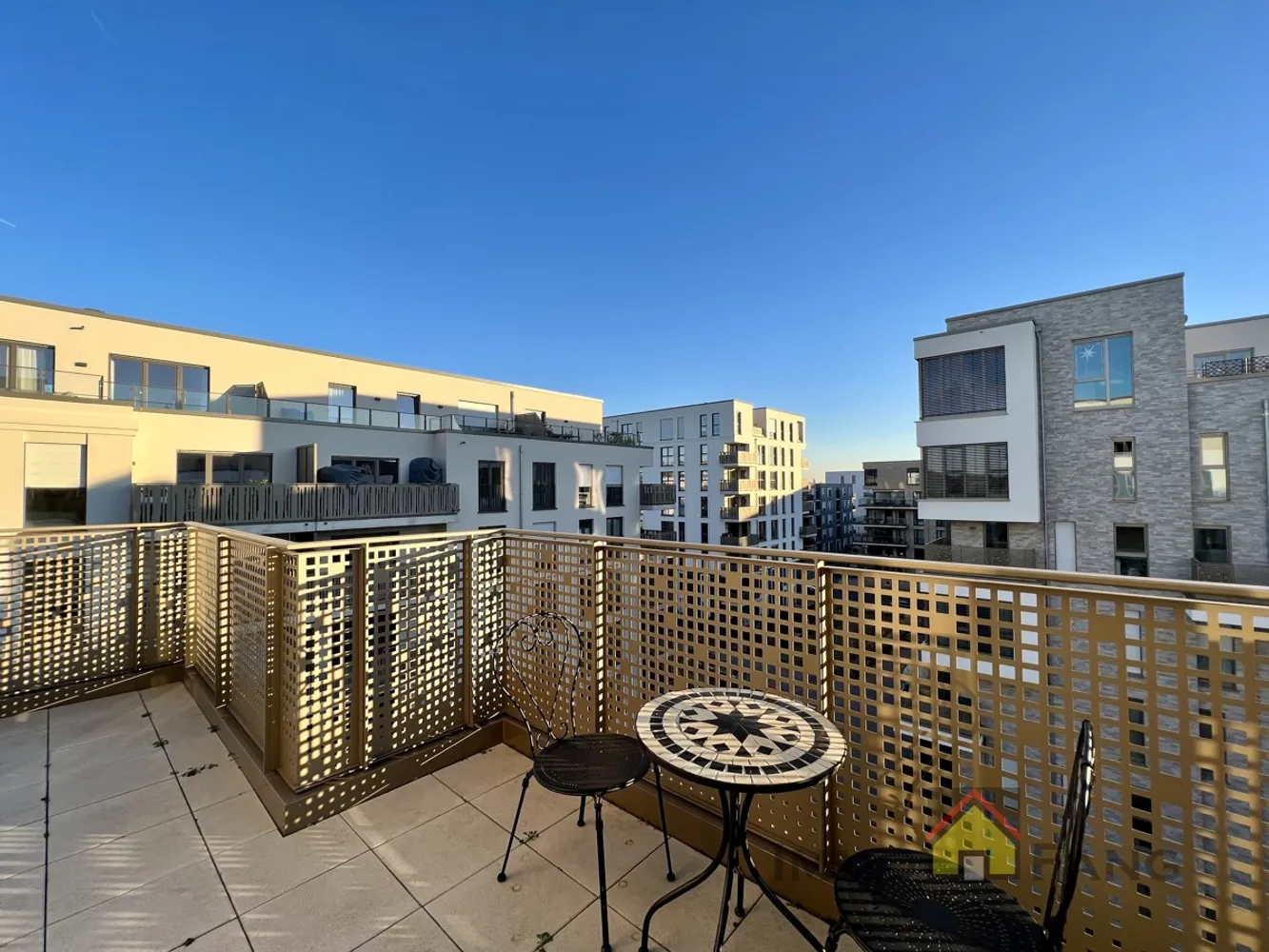 4 Zimmer Wohnung mit 121 m² in Düsseldorf – Bild 12