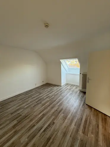 2 Zimmer Wohnung mit 42 m² in Wiesbaden – Bild 2