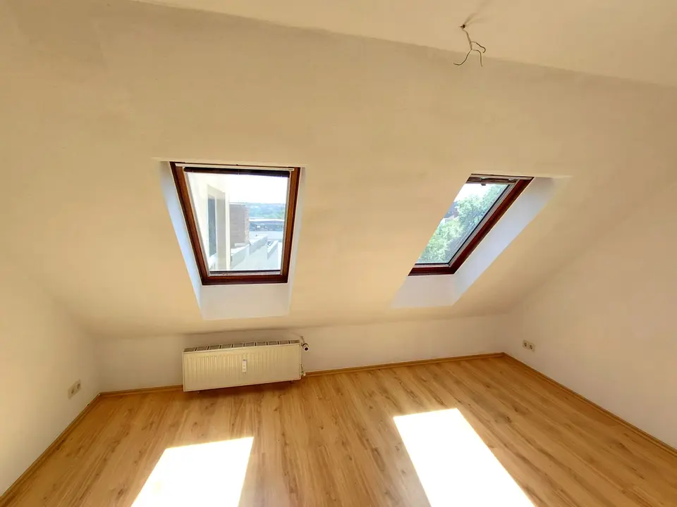 3 Zimmer Wohnung mit 81 m² in Zeitz – Bild 1