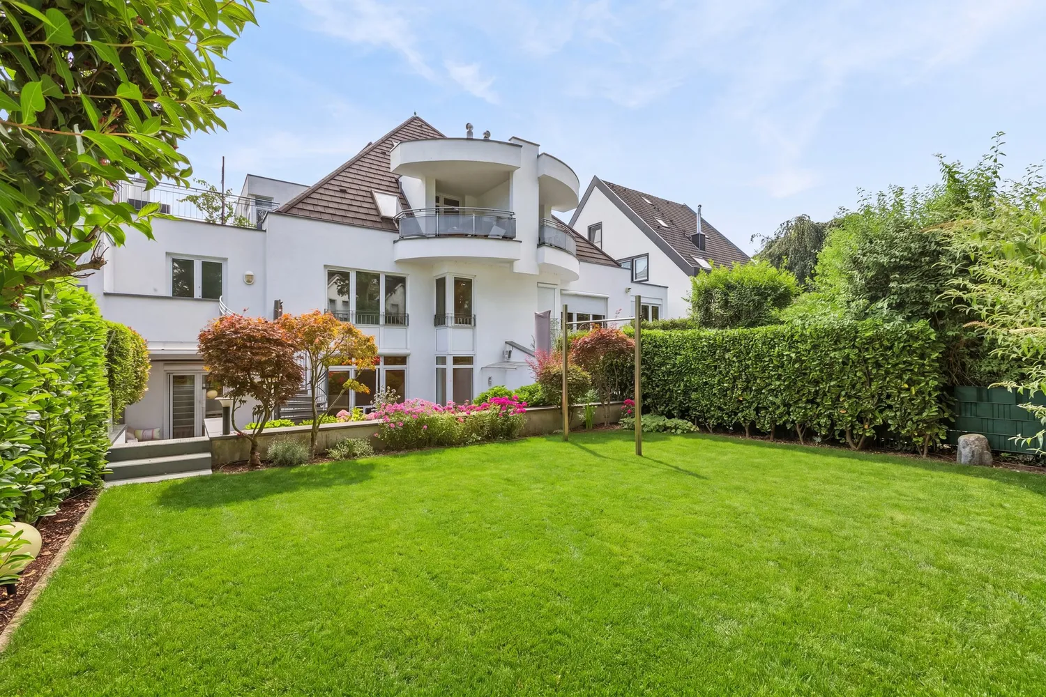 5 room apartment with 177 m² in Düsseldorf – Photo 1