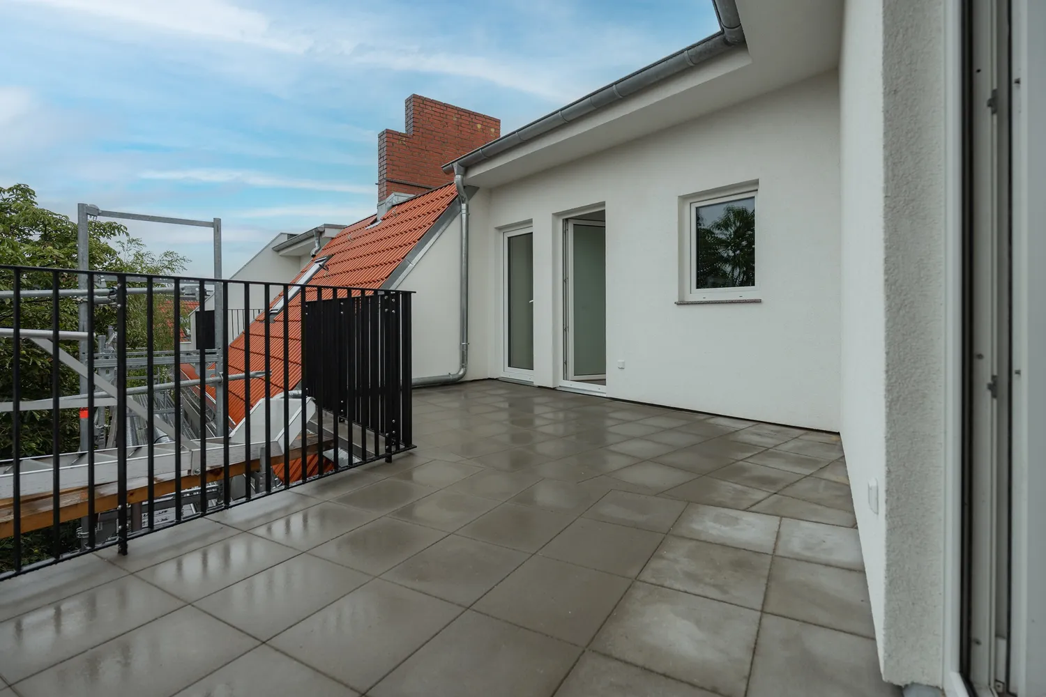 2 Zimmer Wohnung mit 91 m² in Berlin – Bild 1
