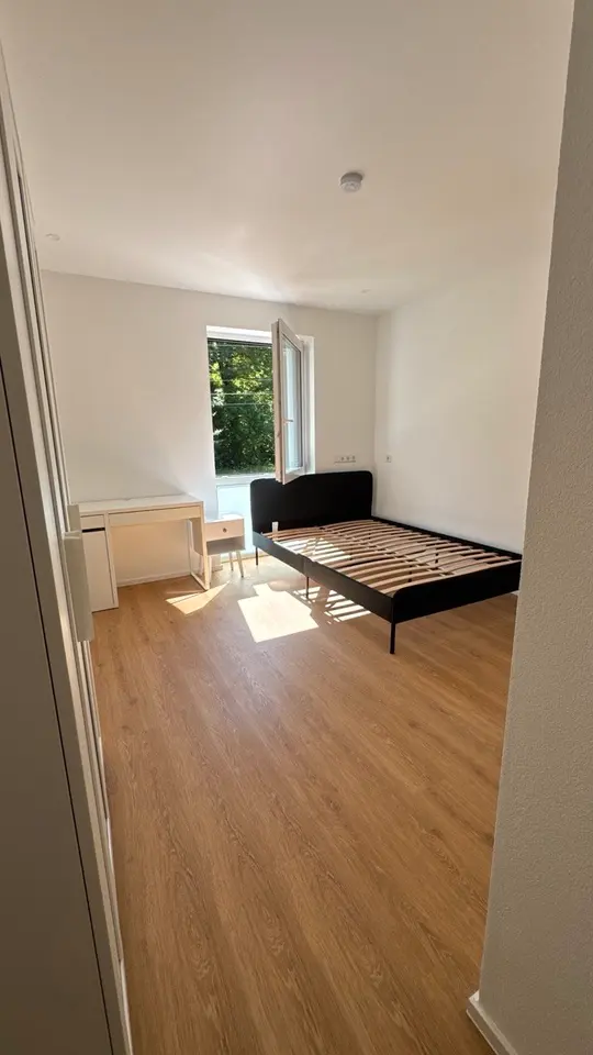 4 Zimmer Wohnung mit 14 m² in Stuttgart – Bild 2