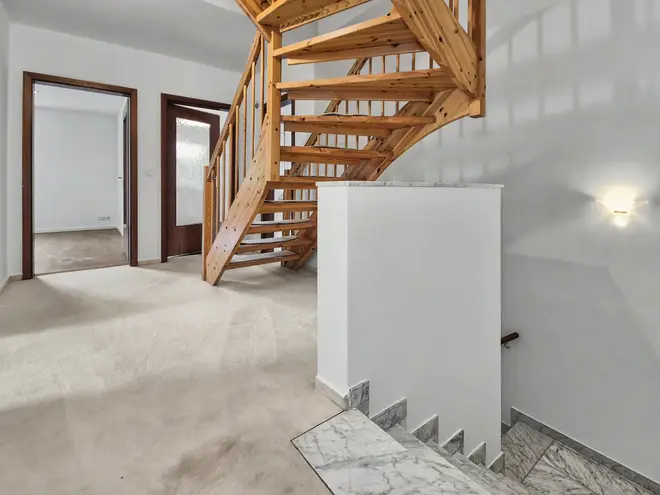 9 Zimmer Haus mit 274 m² in Hamburg – Bild 11