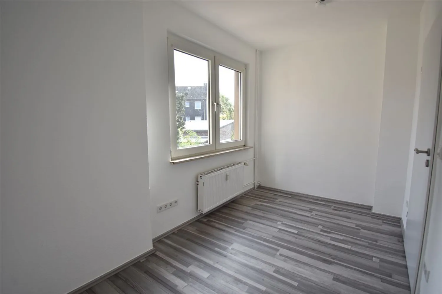 4 room apartment with 82 m² in Duisburg – Photo 11