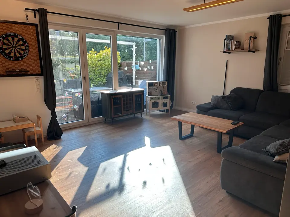 3 Zimmer Wohnung mit 93 m² in Erfurt – Bild 1