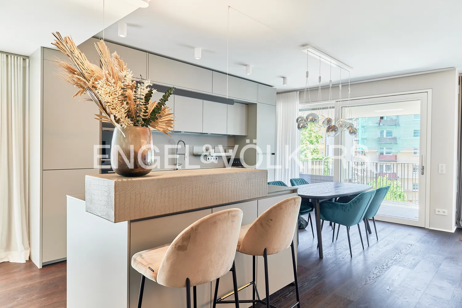 3 room apartment with 109 m² in Frankfurt am Main – Photo 2
