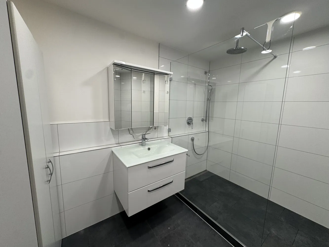 4 Zimmer Wohnung mit 120 m² in Stuttgart – Bild 4