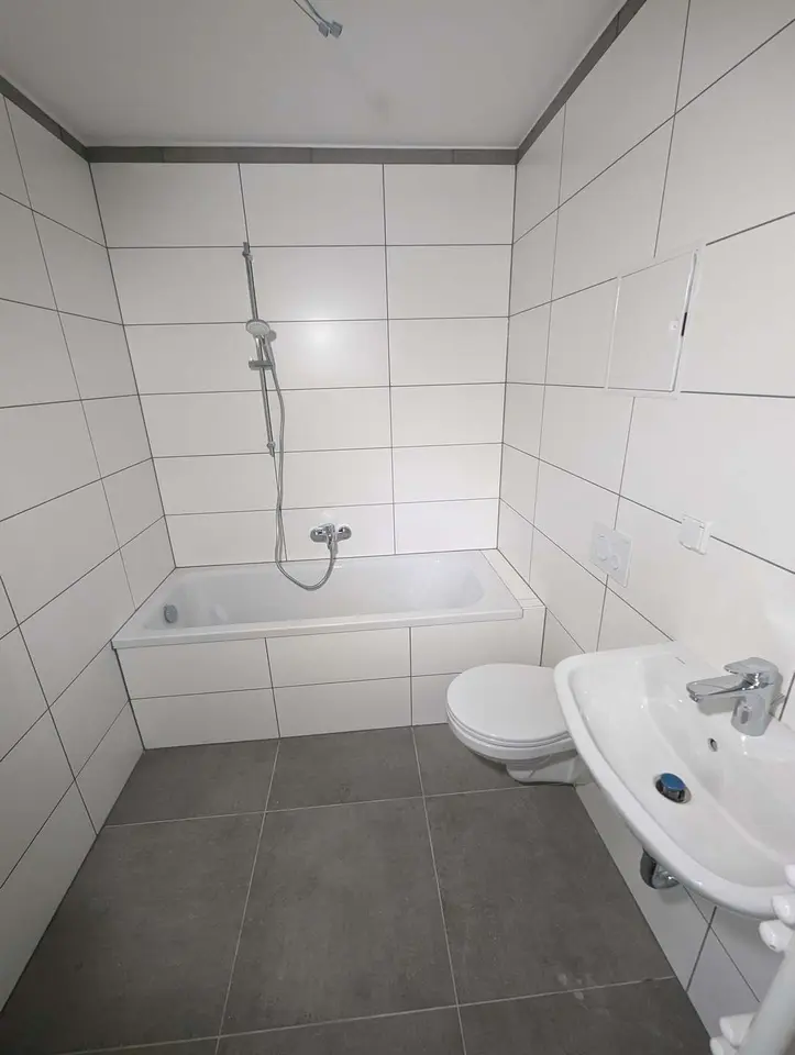 3 Zimmer Wohnung mit 58 m² in Halle (Saale) – Bild 6
