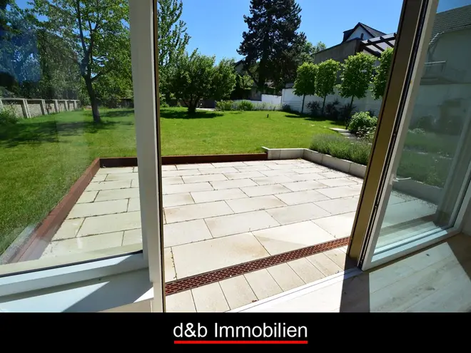 9 room house with 320 m² in Bonn – Photo 4