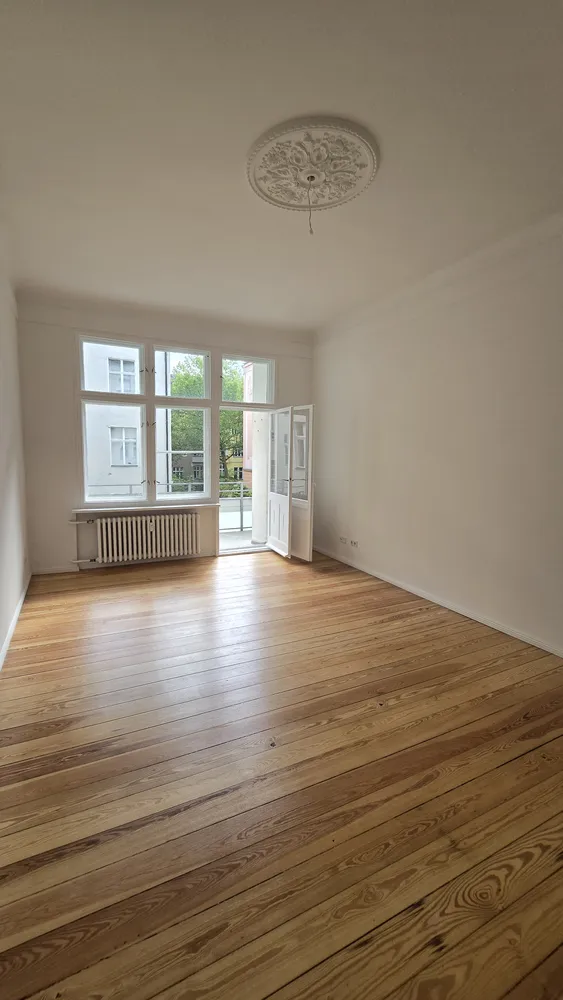 3 room apartment with 95 m² in Berlin – Photo 2