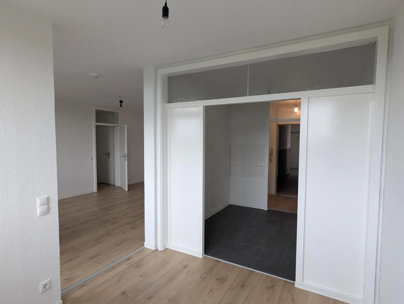 2 room apartment with 65 m² in Duisburg – Photo 11