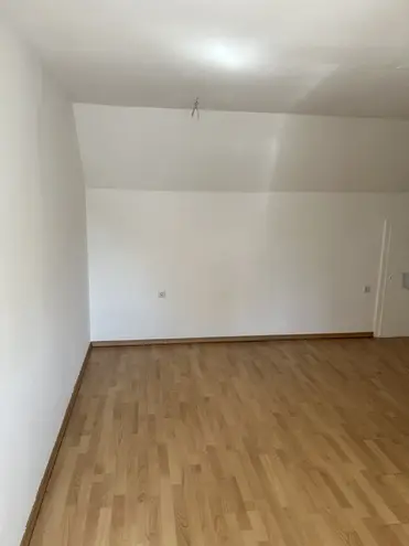 4 Zimmer Wohnung mit 80 m² in Augsburg – Bild 3