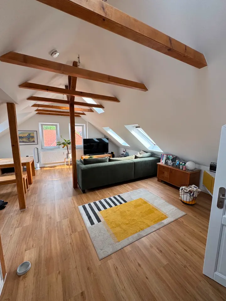 2 Zimmer Wohnung mit 89 m² in Hannover – Bild 1