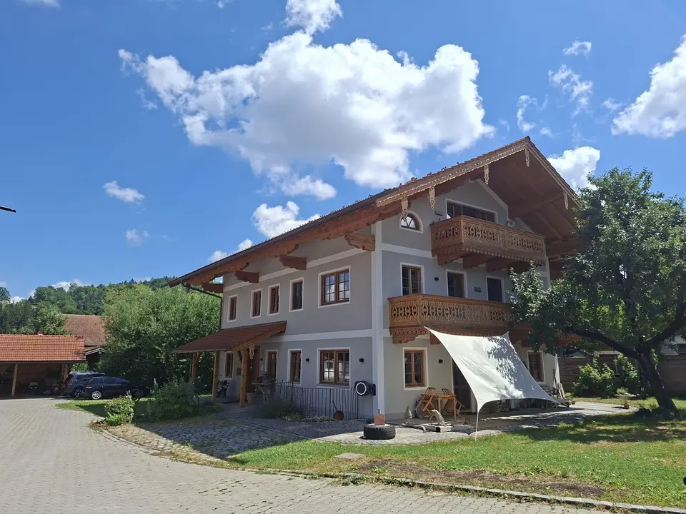 3 Zimmer Wohnung mit 101 m² in Traunstein – Bild 2