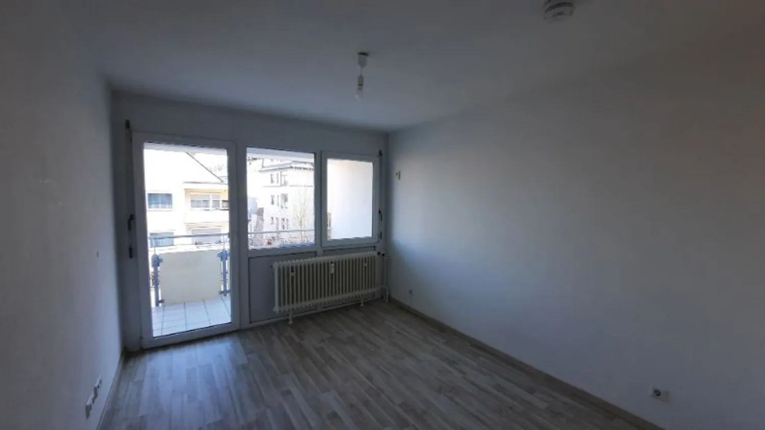 3 Zimmer Wohnung mit 93 m² in Pforzheim – Bild 2