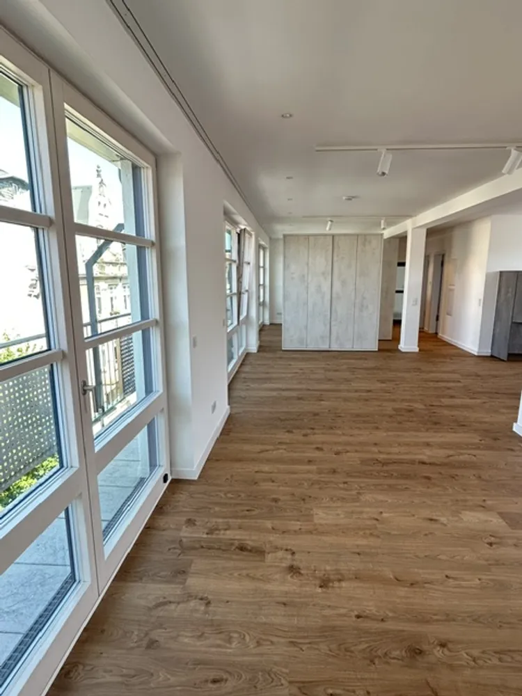 2 Zimmer Wohnung mit 91 m² in Frankfurt am Main – Bild 5