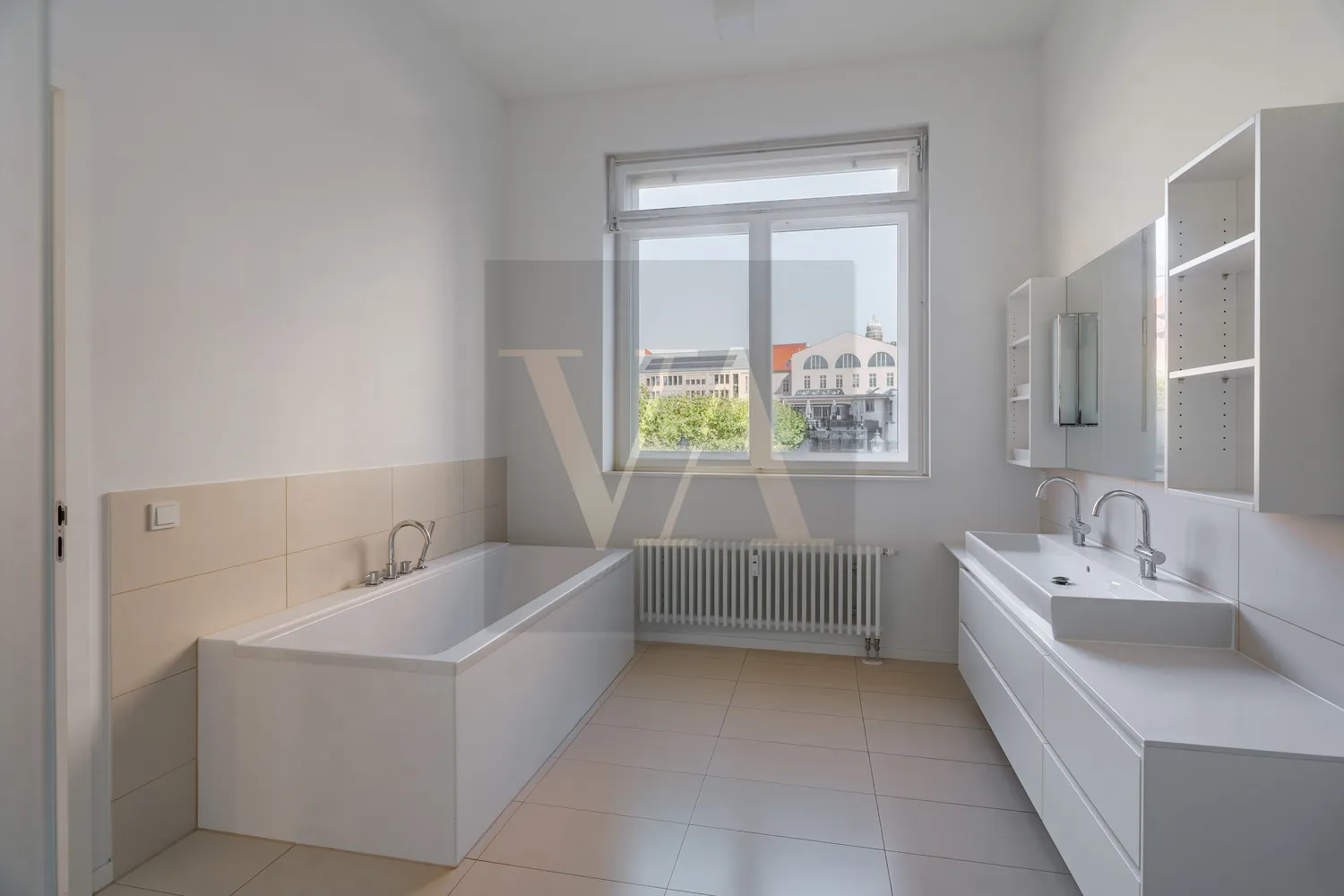 5 Zimmer Wohnung mit 328 m² in Berlin – Bild 3
