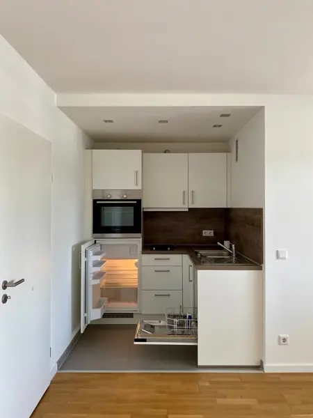 Studio with 34 m² in Frankfurt am Main – Photo 2
