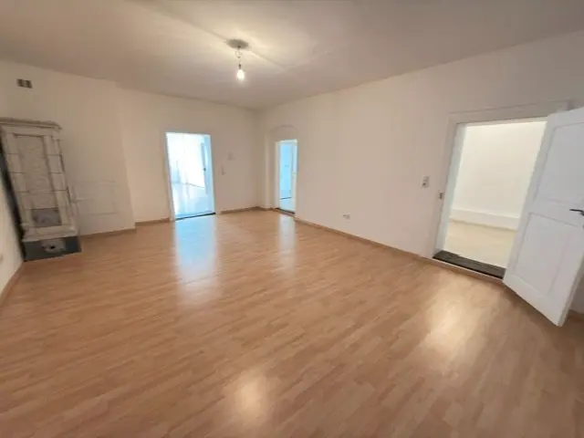 4 Zimmer Wohnung mit 160 m² in Straubing – Bild 2