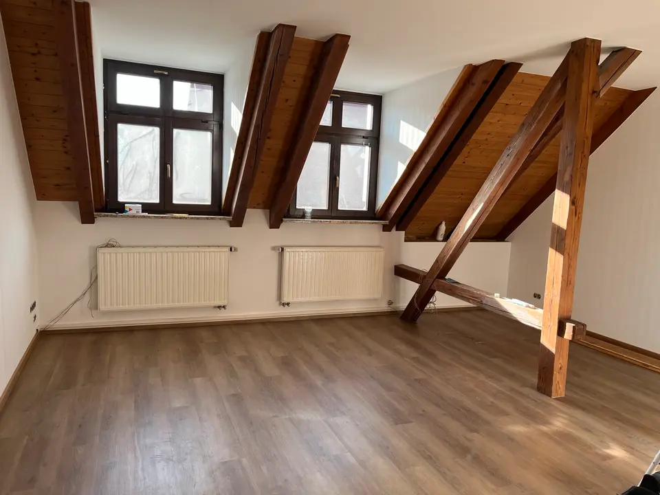 5 Zimmer Wohnung mit 123 m² in Grimma – Bild 1