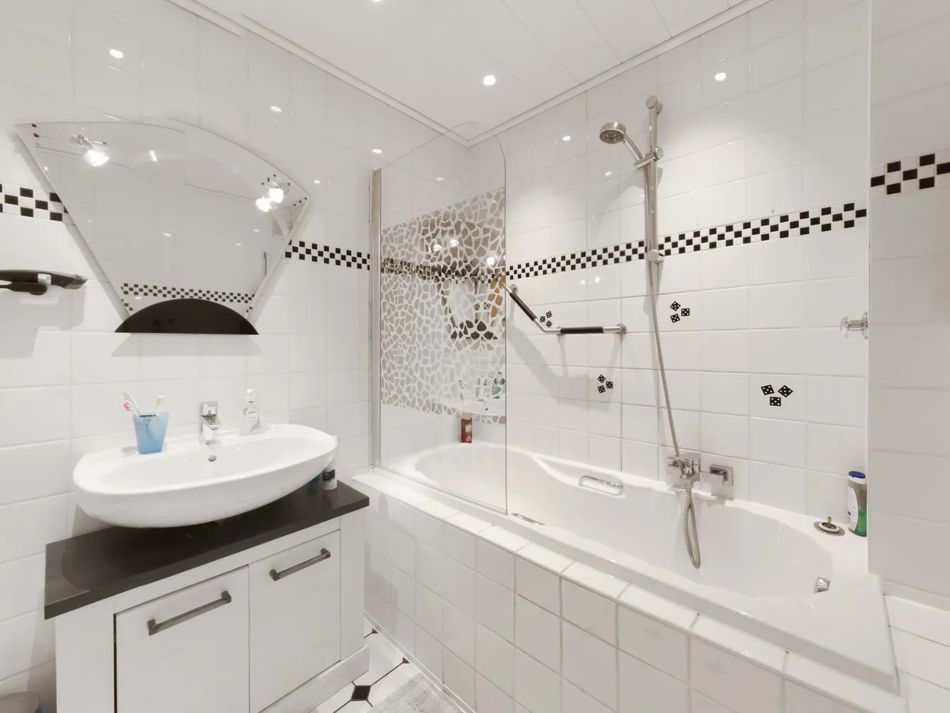 3 Zimmer Wohnung mit 79 m² in Krefeld – Bild 9