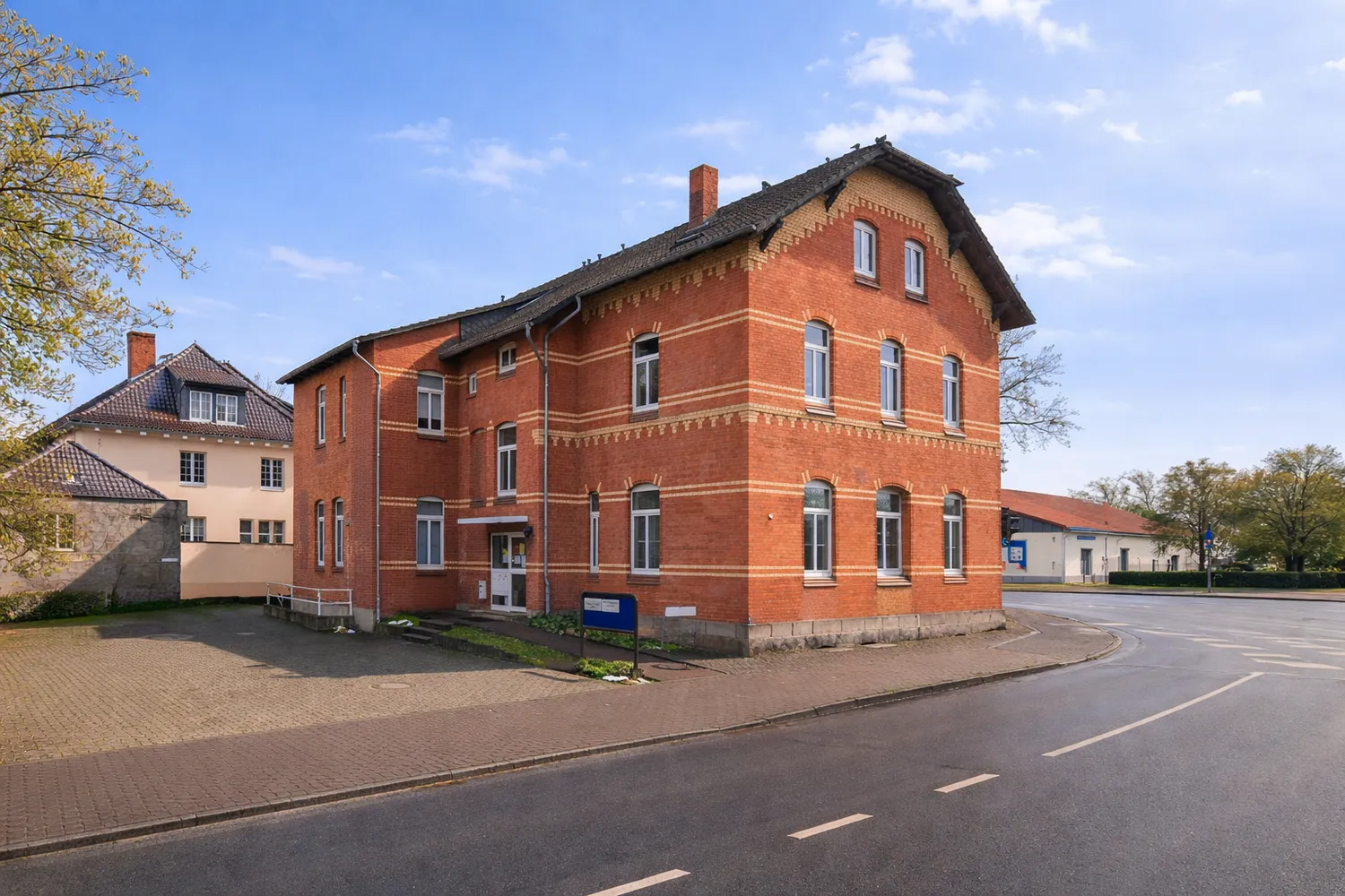 6 Zimmer Wohnung mit 157 m² in Nordhausen – Bild 2