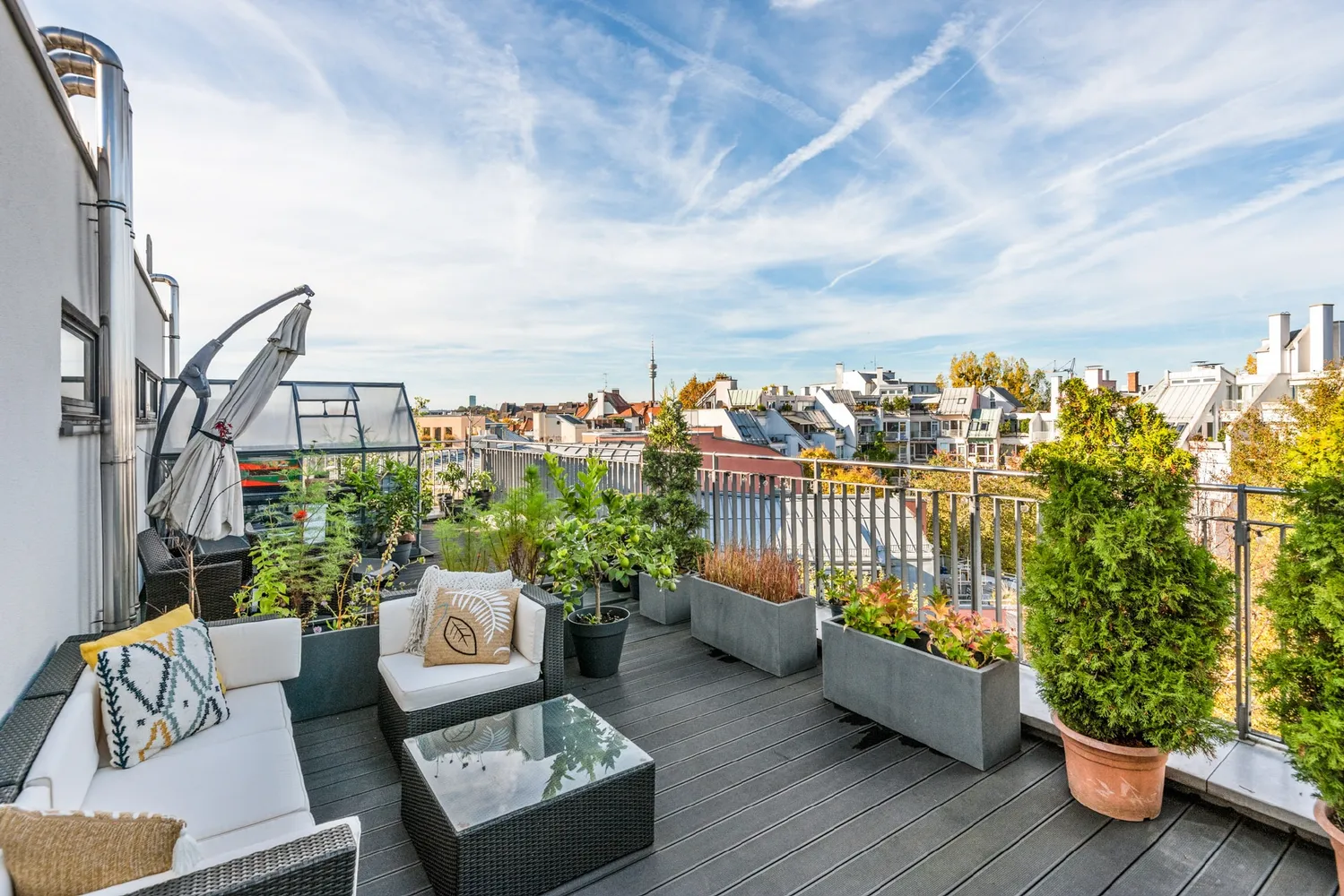 4 Zimmer Wohnung mit 137 m² in München – Bild 9