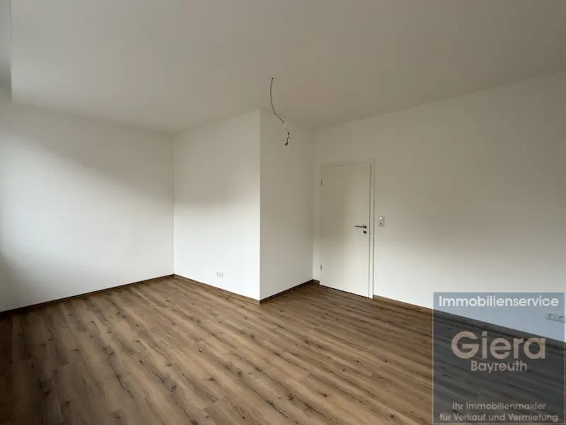 8 Zimmer Wohnung mit 18 m² in Bayreuth – Bild 3