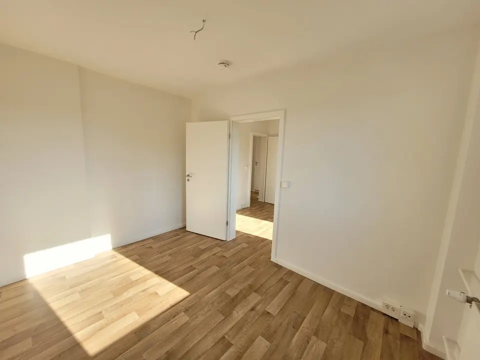 5 Zimmer Wohnung mit 79 m² in Halle (Saale) – Bild 8