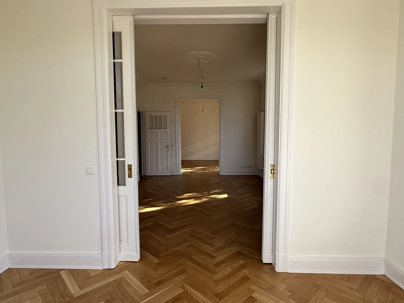 7 Zimmer Wohnung mit 172 m² in Hamburg – Bild 3