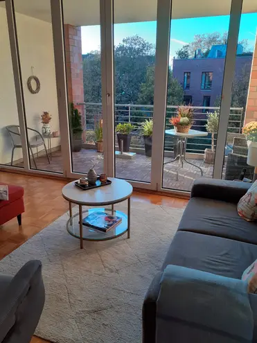 2 Zimmer Wohnung mit 70 m² in Düsseldorf – Bild 2