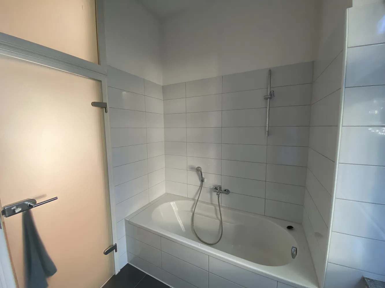 1 room apartment with 38 m² in Wuppertal – Photo 7