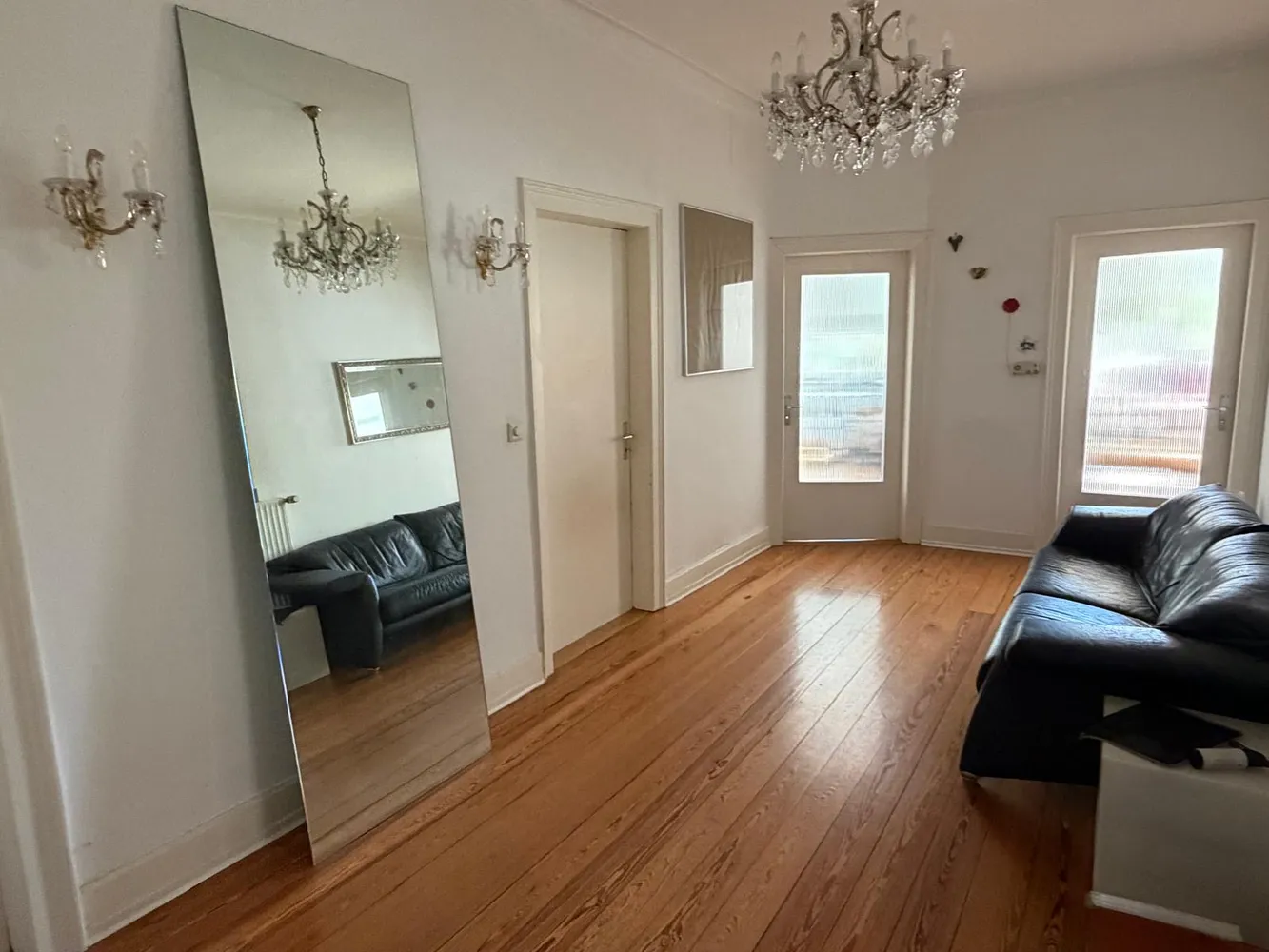 4 Zimmer Wohnung mit 135 m² in Stuttgart – Bild 2
