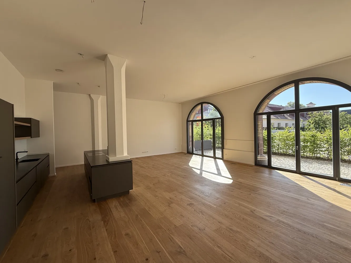 4 Zimmer Wohnung mit 200 m² in Karlsruhe – Bild 1