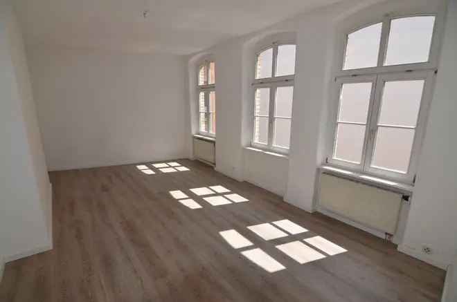 2 Zimmer Wohnung mit 70 m² in Halle (Saale) – Bild 2