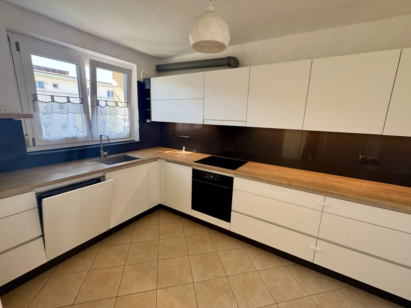 3 Zimmer Wohnung mit 86 m² in Augsburg – Bild 1