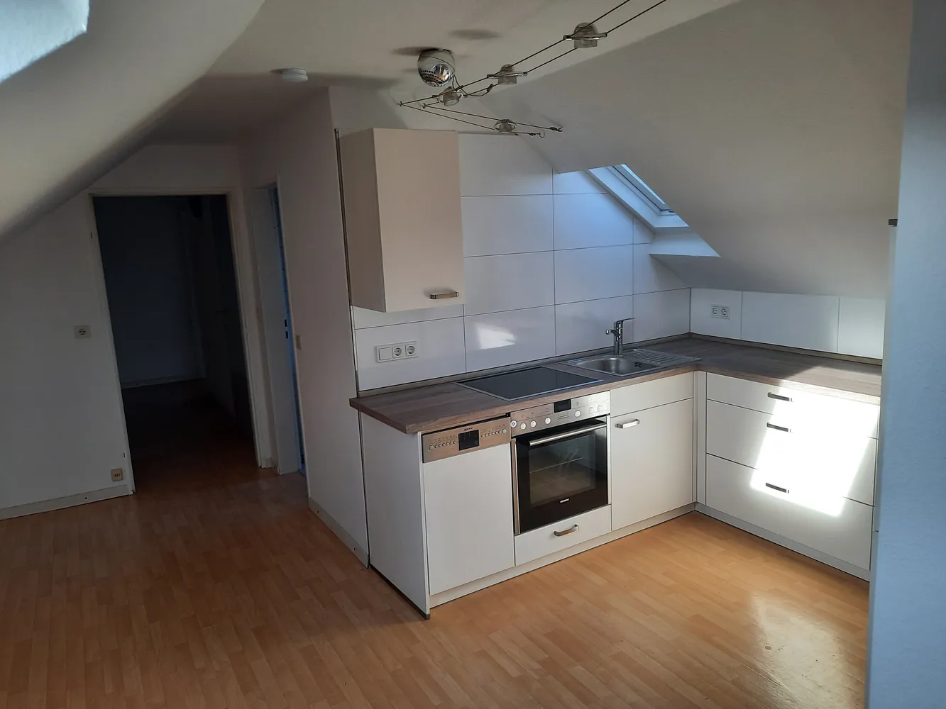 2 Zimmer Wohnung mit 54 m² in Wiesbaden – Bild 4