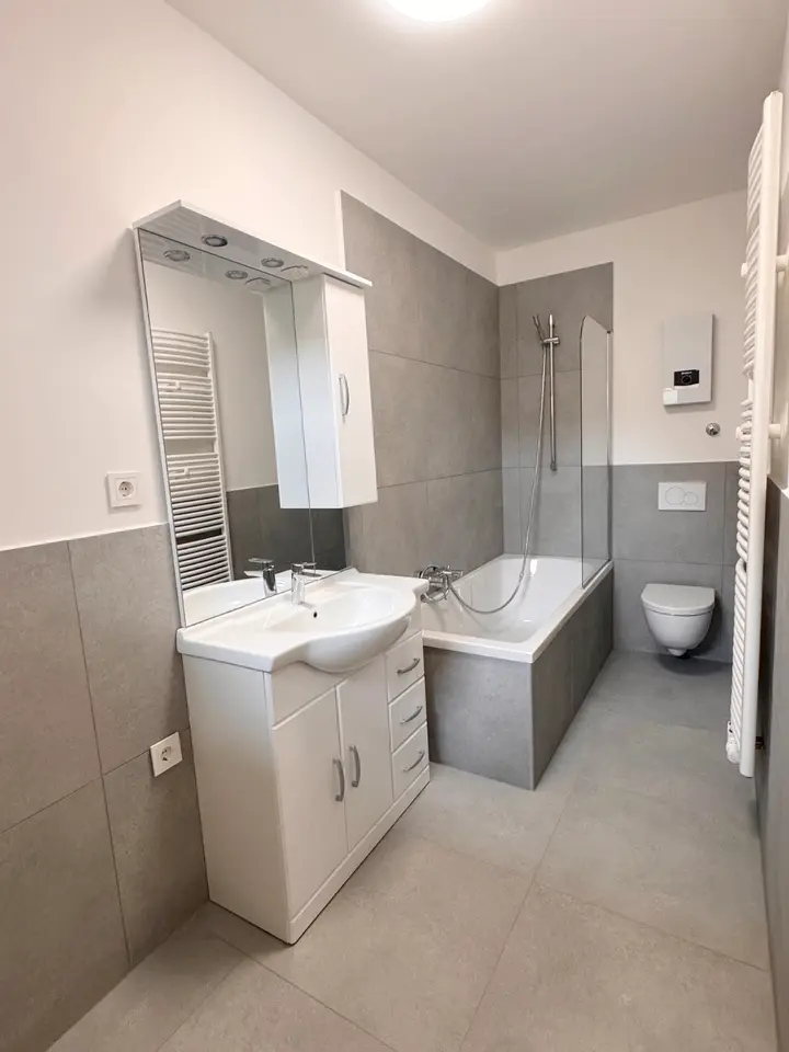 7 Zimmer Wohnung mit 145 m² in Oberhausen – Bild 9