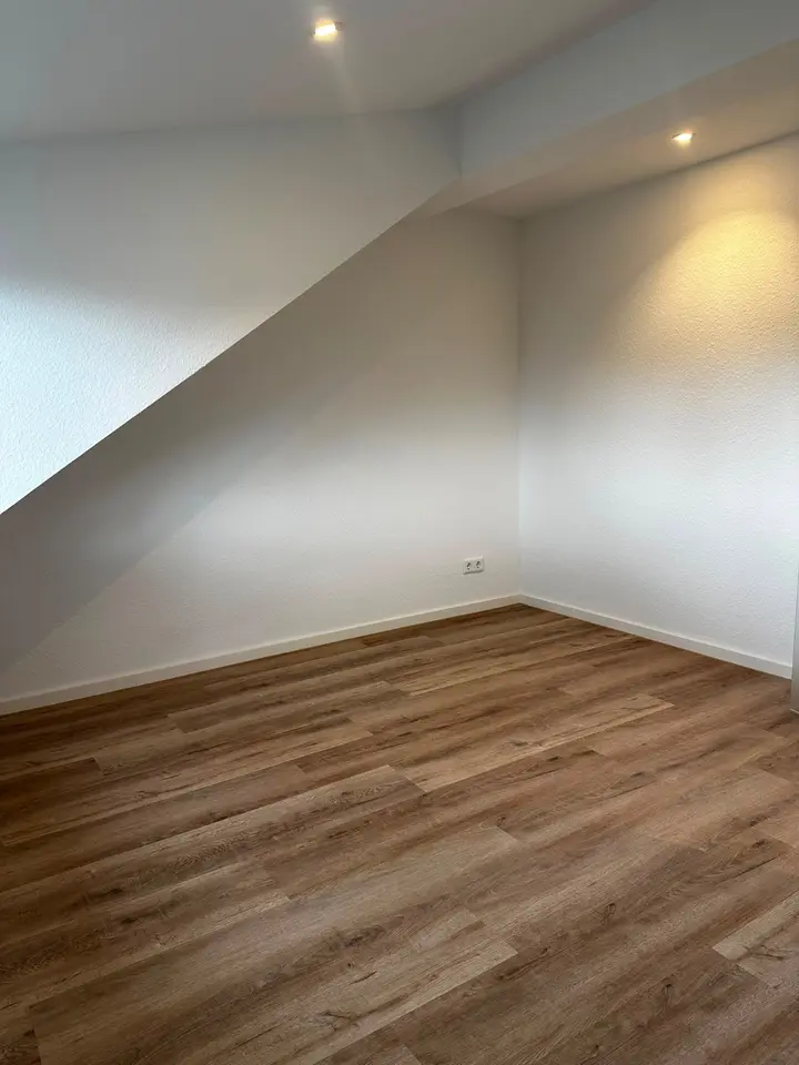 2 Zimmer Wohnung mit 62 m² in Langenfeld – Bild 1