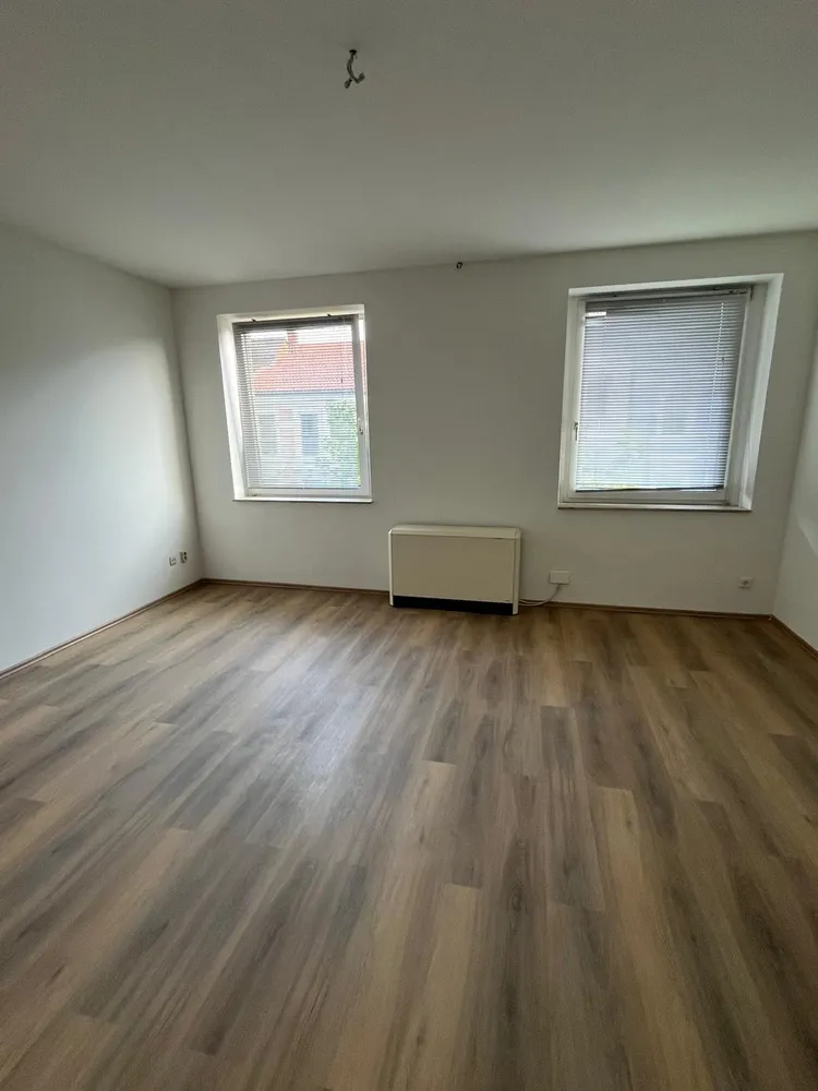 2 Zimmer Wohnung mit 70 m² in Düsseldorf – Bild 2