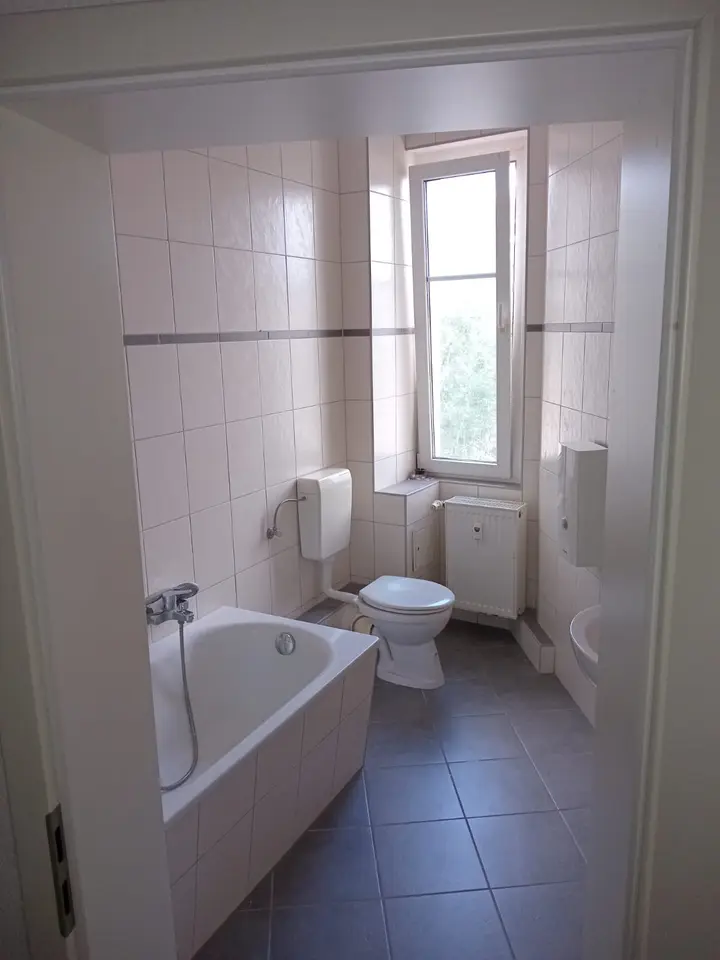 2 Zimmer Wohnung mit 60 m² in Köthen – Bild 10