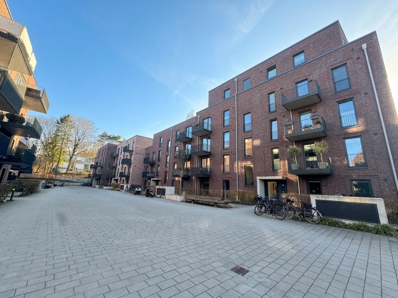 3 Zimmer Wohnung mit 98 m² in Hamburg – Bild 2