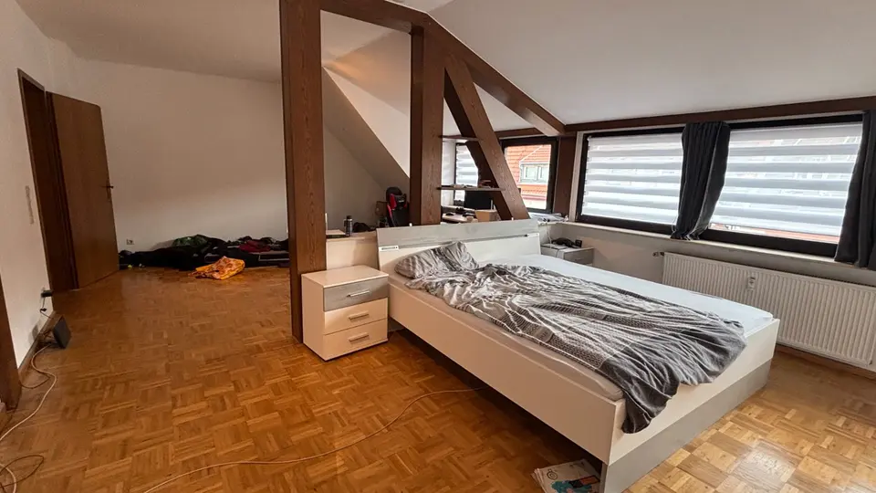 4 Zimmer Wohnung mit 90 m² in Saarbrücken – Bild 1