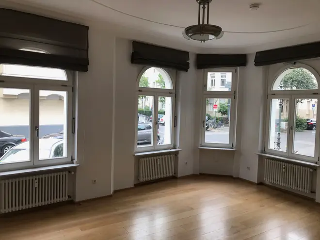 8 Zimmer Wohnung mit 202 m² in Düsseldorf – Bild 7