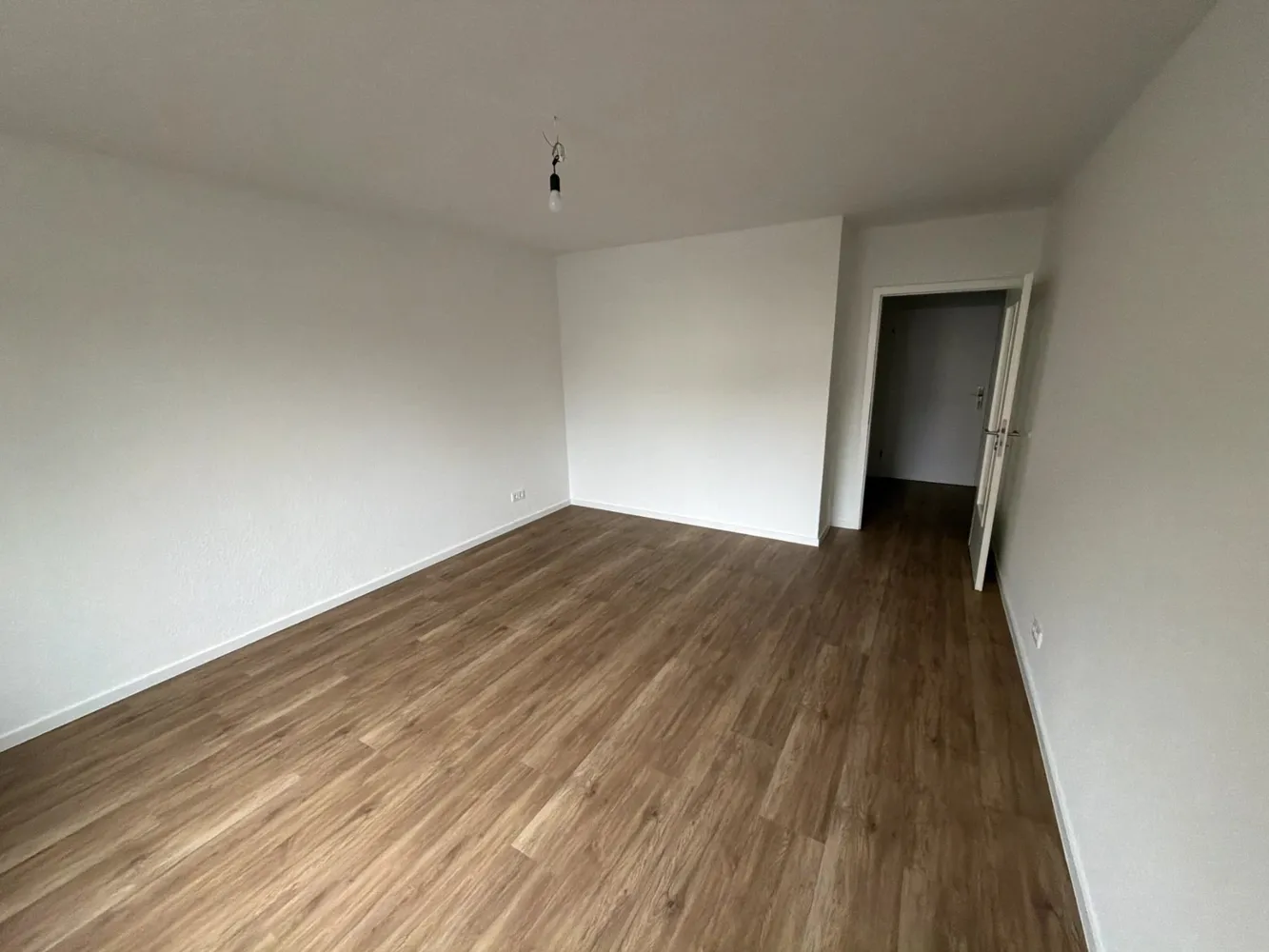 1 Zimmer Wohnung mit 36 m² in Köln – Bild 2