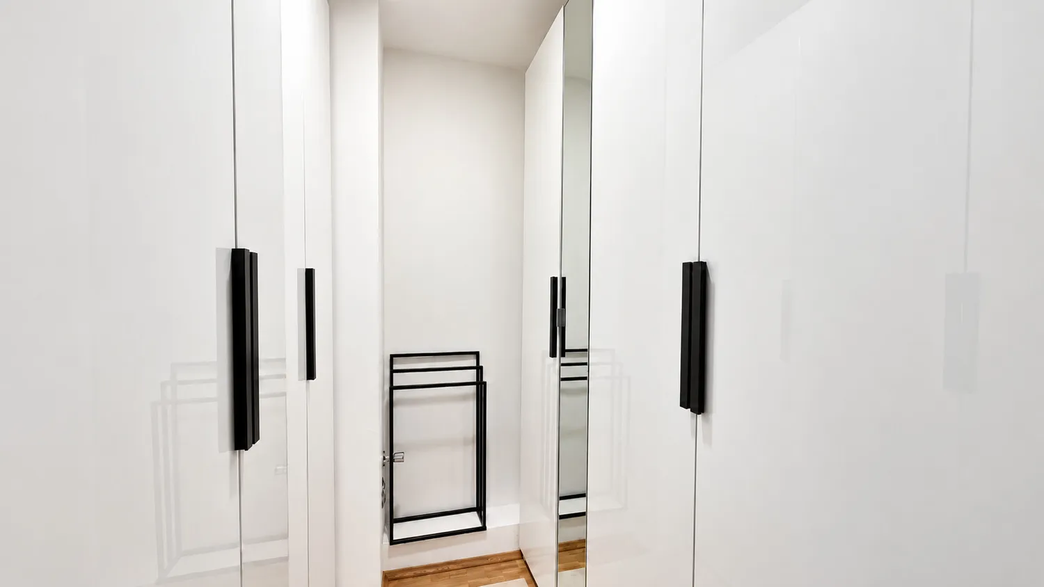 5 Zimmer Wohnung mit 120 m² in Düsseldorf – Bild 8