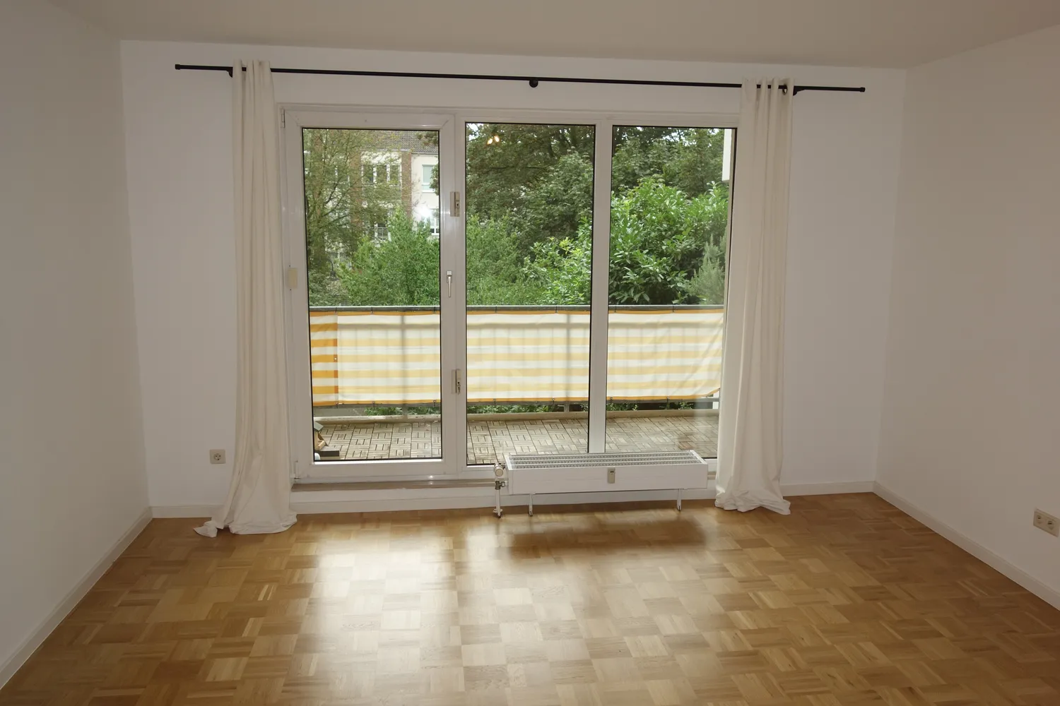 2 Zimmer Wohnung mit 68 m² in Düsseldorf – Bild 2