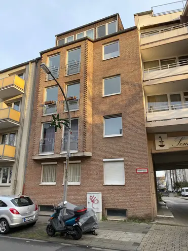 2 Zimmer Wohnung mit 4 m² in Köln – Bild 4